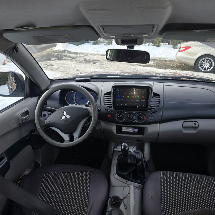 Vând Mitsubishi L200