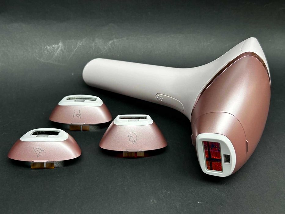 Фотоепилатор PHILIPS SERIES 9900 LUMEA BRI977
