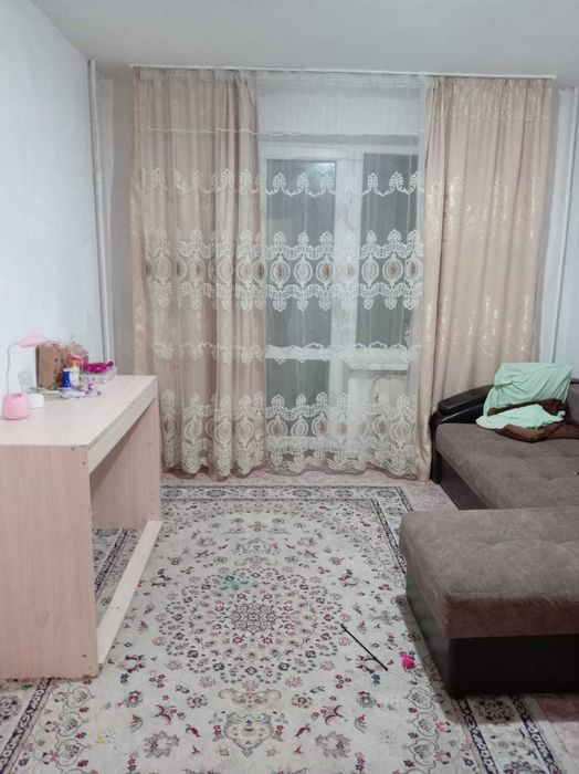 продам 2-ком квартиру РН Азии