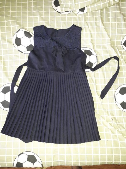 Продам вещи на девочку 5-6 лет