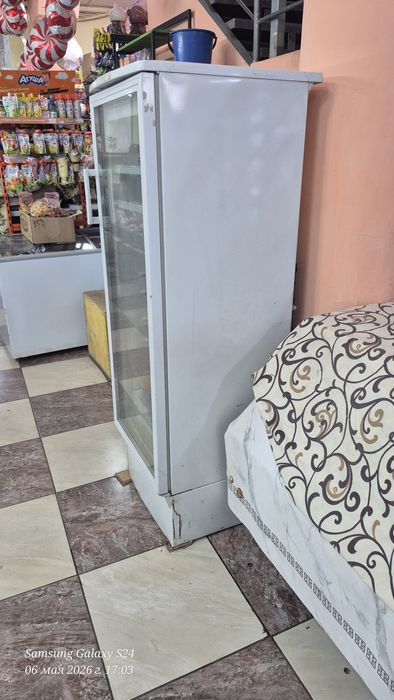 Торговый холодильник