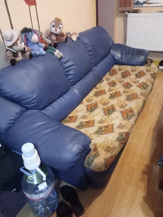 Разтегателен диван