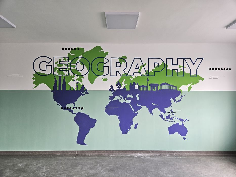 Роспись стен. Художник.