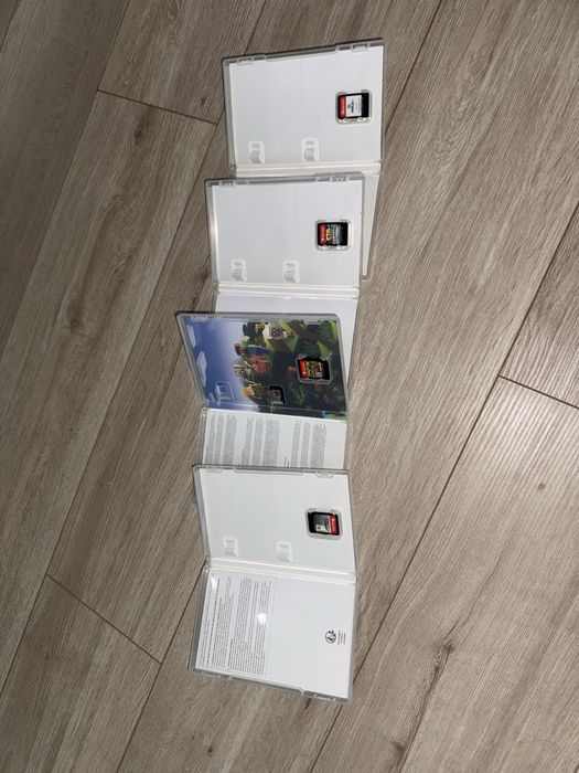 Продаю Nintendo Switch — Мега-комплект (много игр + аксессуары)