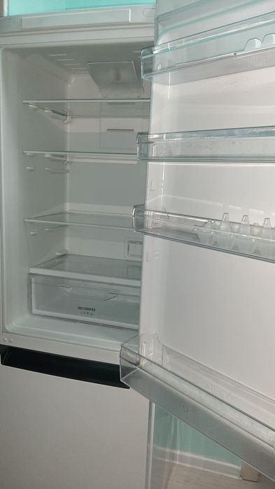 Холодильник продается