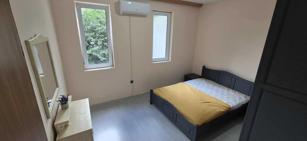 Дава се под наем Тристаен апартамент в Варна, Бриз - 100 кв.м за 612 € - Снимка #4