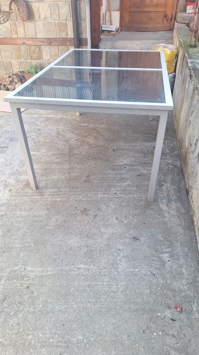 Градинска  метална Маса