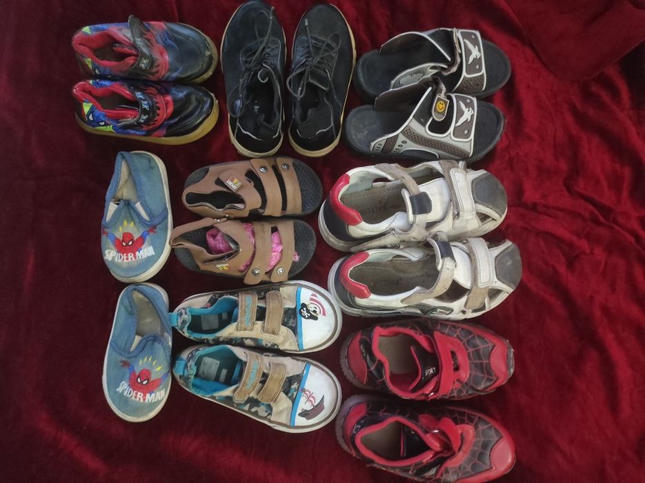 Ботинки,туфли,кеды,сапоги до 7 лет и вещи.вещи