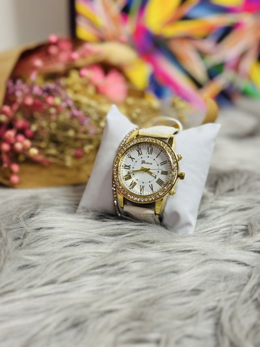 Set ceas dama + accesoriu