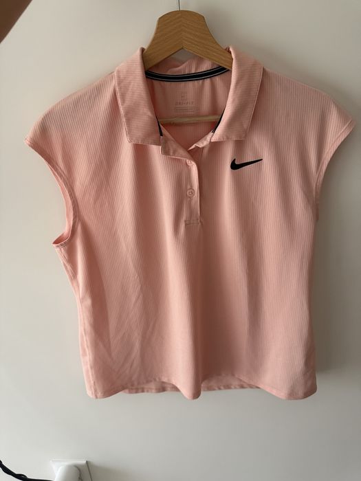 Тениска Nike за тенис