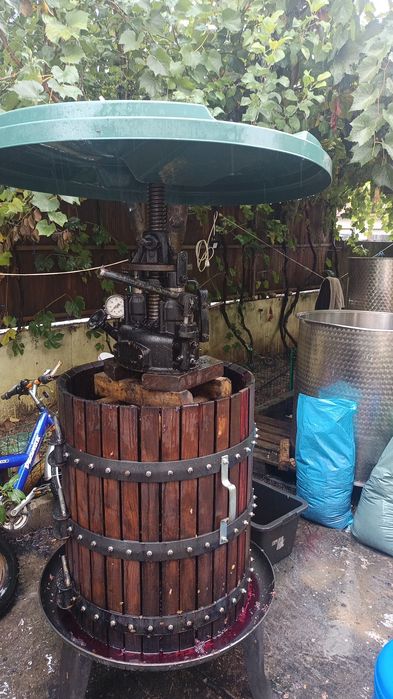 Vând Teasc Hidraulic