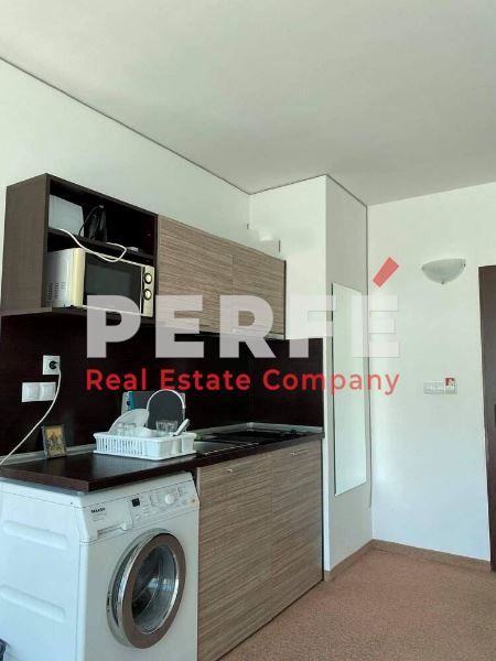 Дава се под наем Ателие в Бургас, Сарафово - 52 кв.м за 306 € - Снимка #1