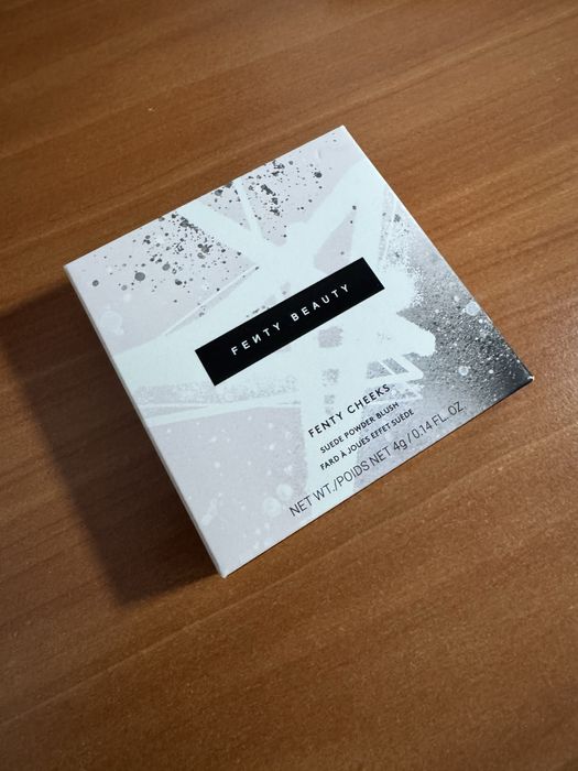 Vand Fenty Cheeks Suede Powder Blush – nuanta 11 Bubbleband$