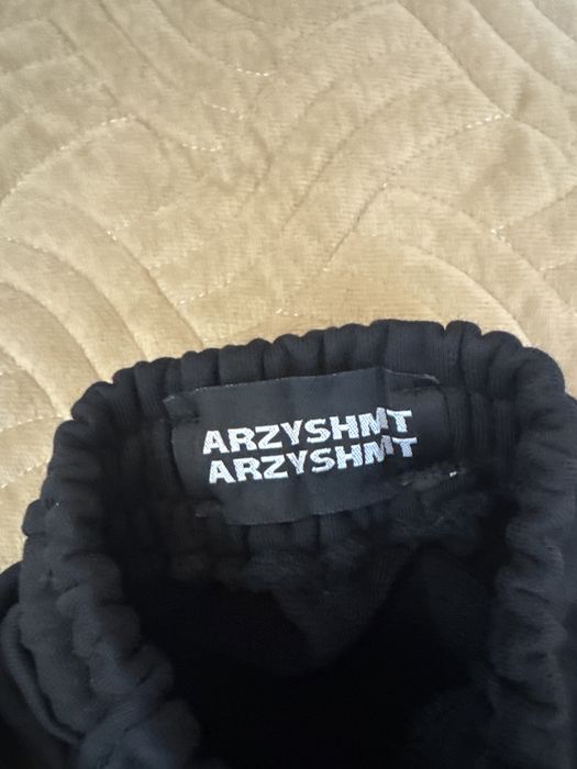 Черные шорты Arzyshmit