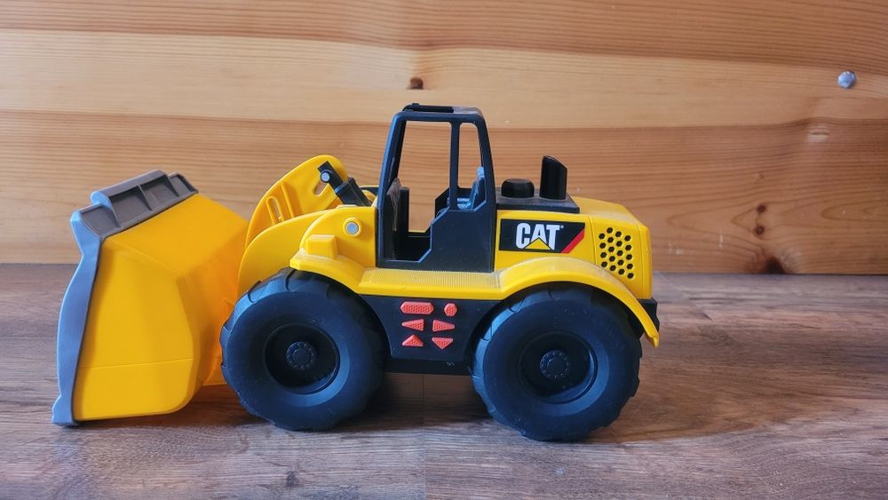Булдозер CAT с движение и звук
