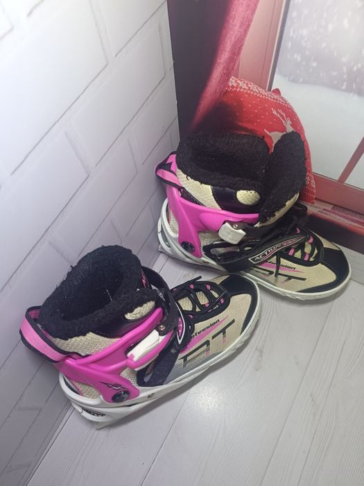 Продам коньки размер 33-36