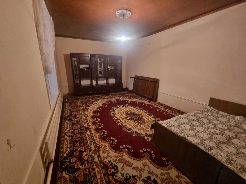 Срочно уй сотилади Тинчликда 7 хона, 49000 нархи