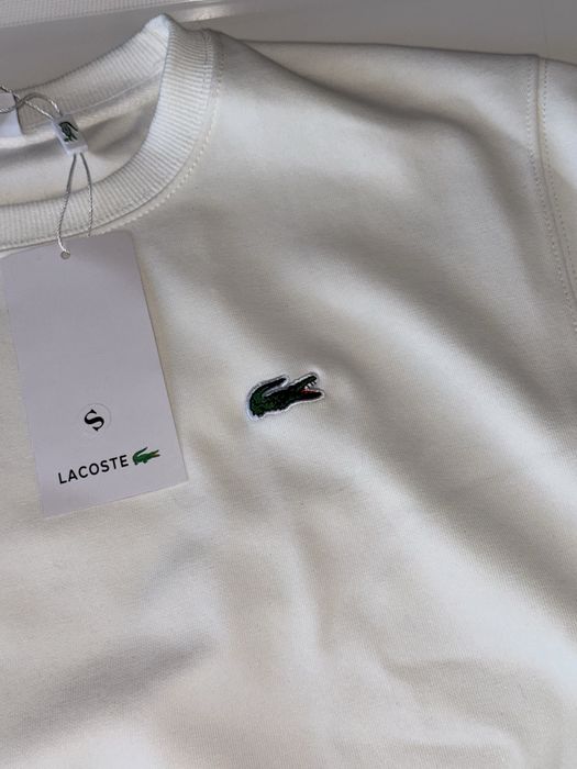 Блуза Lacoste.