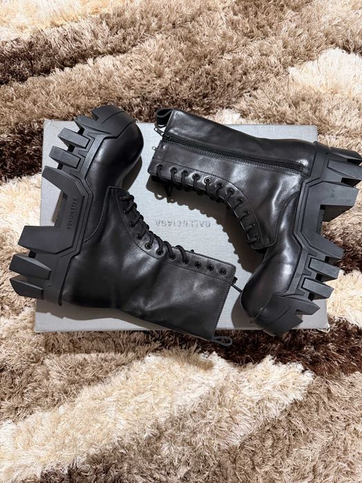 Balenciaga Bulldozer boots Palanca • OLX.ro