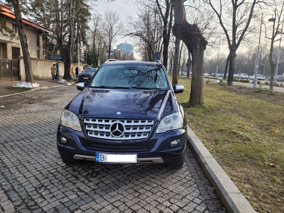 Mercedes-Benz ML Al 2lea proprietar (din 2018). Vandut-a de noua de Autoklass in 2010