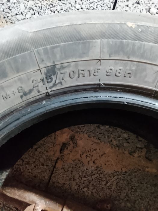 Продам шины резины 4сразу в комплекте летные