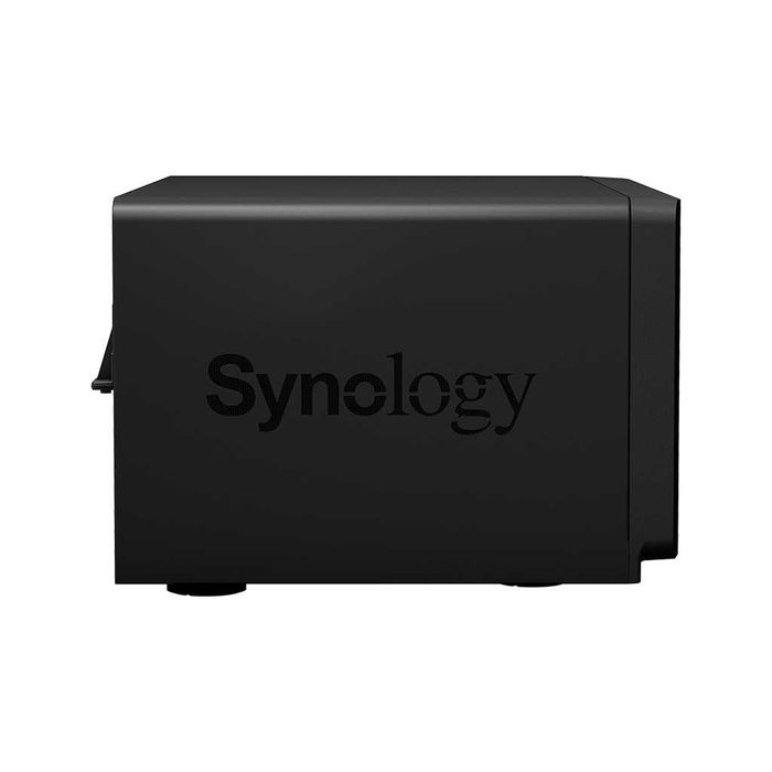 }Сетевое хранилище NAS Synology DS1821+