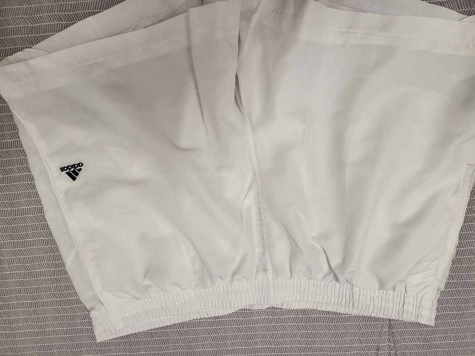 Maiou  3xl și shorturi