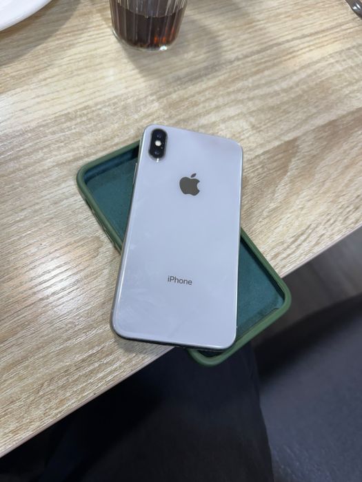 Айфон 10 , 2 штуки за 40 и 20к