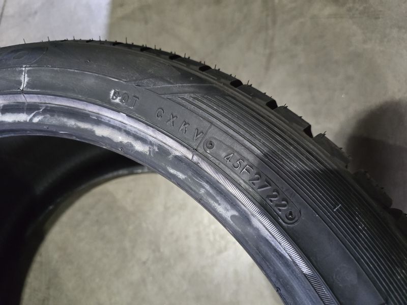 295/35/21//265/40/21 TOYO
