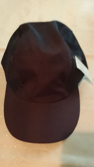 Мъжки шапки с козирка