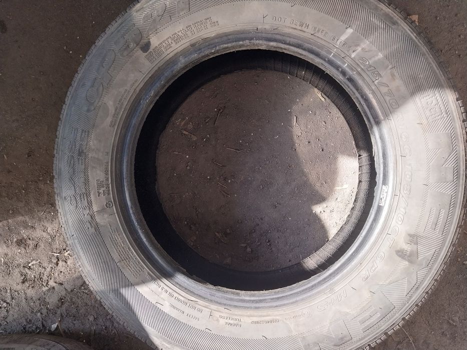 4 шины 215 70 R16C. Цешка для груза.