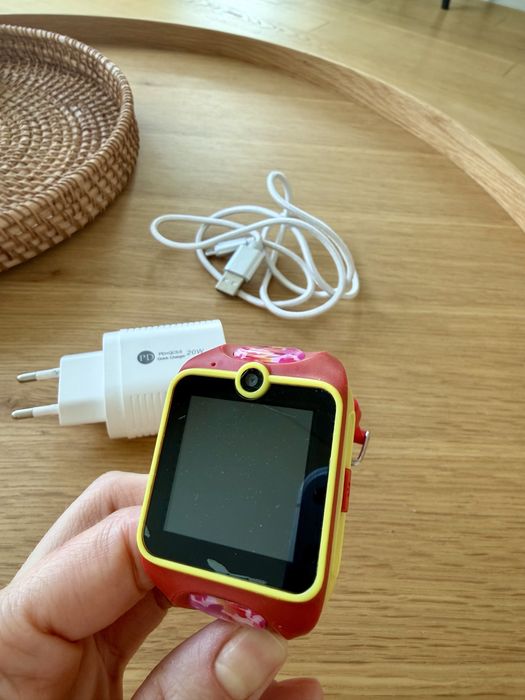 Myki 4 смарт часовник деца
