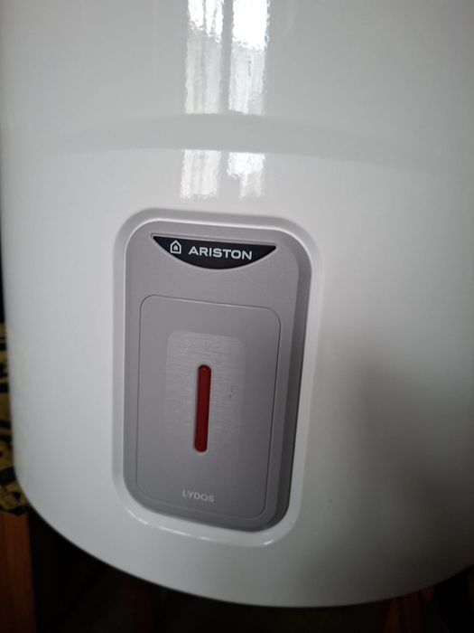 Boiler electric Ariston Lydos R80L 1800W