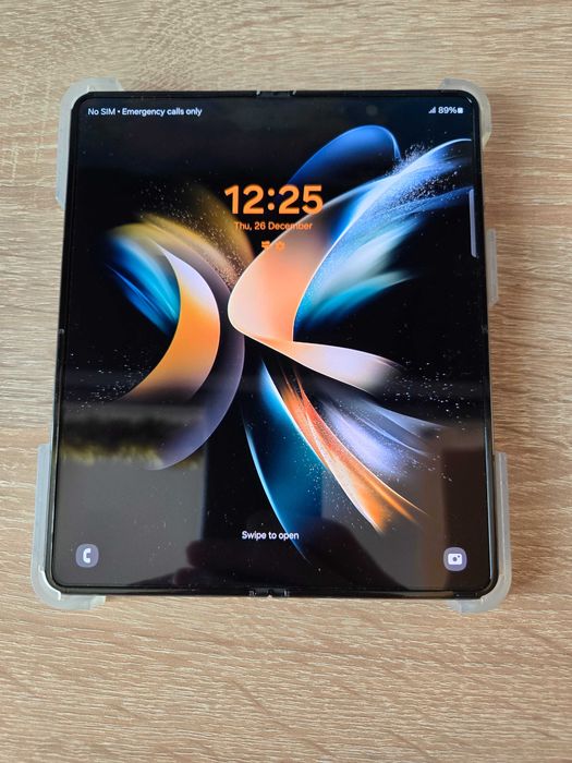 Samsung Galaxy Z Fold 4, 512GB, 12RAM, Black, нова батерия, фабр.наст.