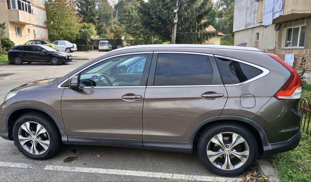 Vand  Honda. CR-V  automată