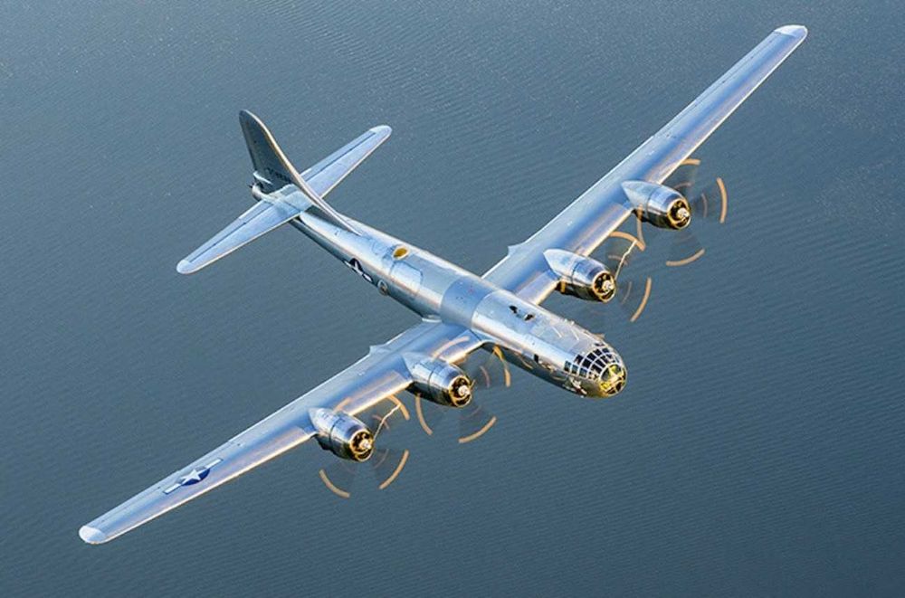 модель самолёта B-29A 1/72 Academy