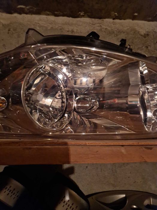 Фар за пежо 307 sw