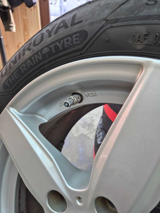 Летни гуми  16" Uniroyal