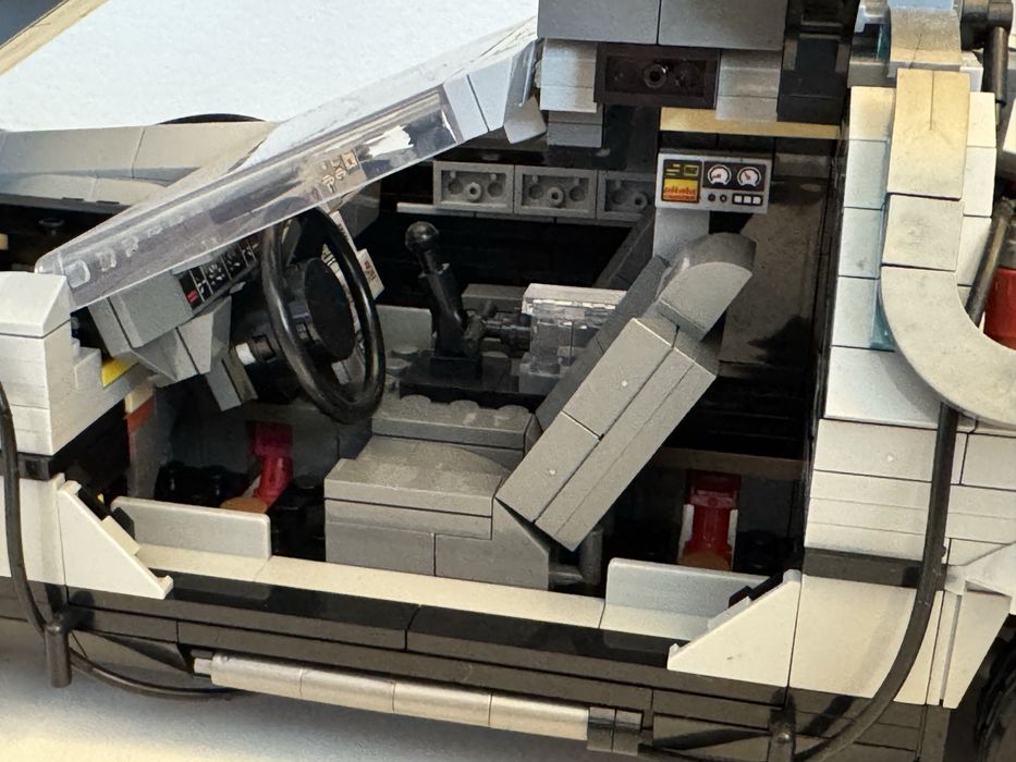 DeLorean – Back to the Future 10300 – Machetă construită