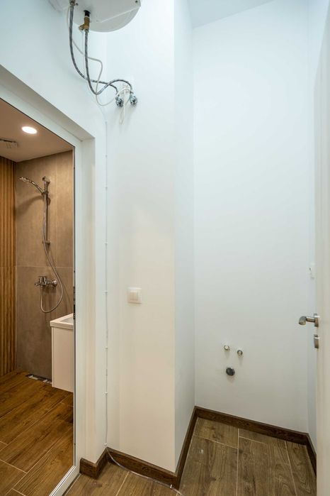 Магазин Дружба 2 на входа на МЕТРОТО- ЛУКС