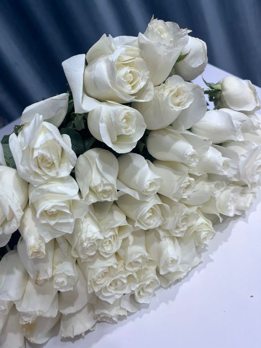 Цветы свежий,иісі бар,тунде алынган туган күнге запах