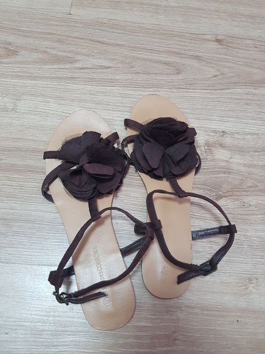 Сандали в кафяво номер 39-40