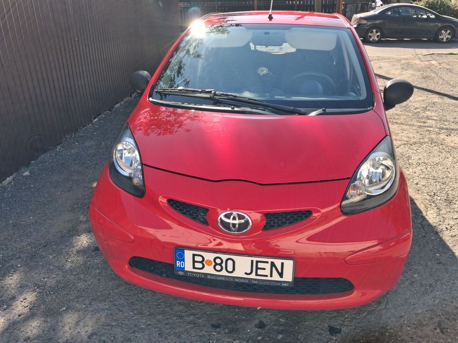 Toyota Aygo acte la zi