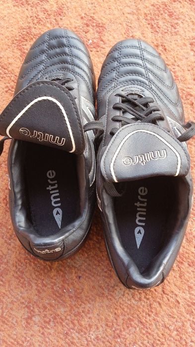 Футбольные бутсы