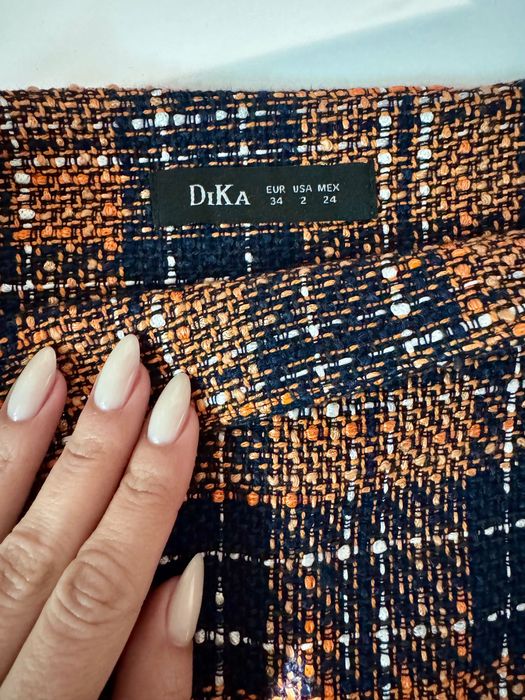 Красива пола DiKa 34/XS