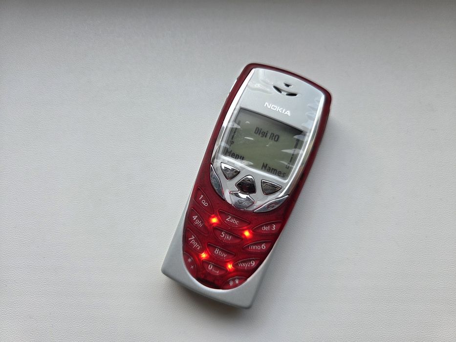 Nokia 8310 - telefon de colectie