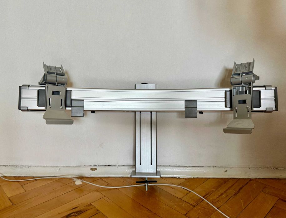 2бр. /Регулируема стойка за два монитор / Turnstone Bivi