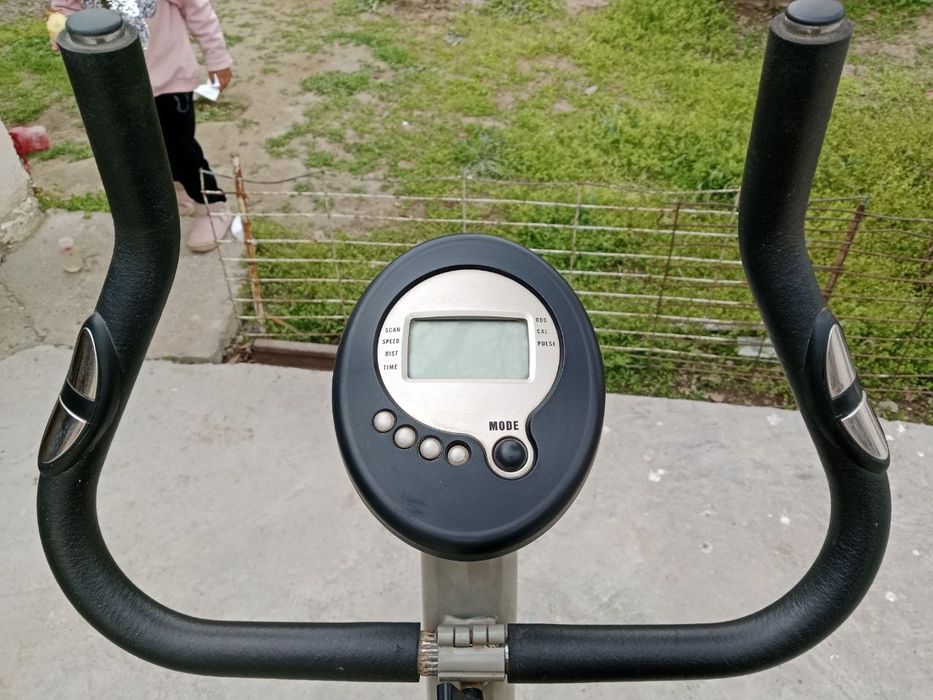 Продаю велотренажер