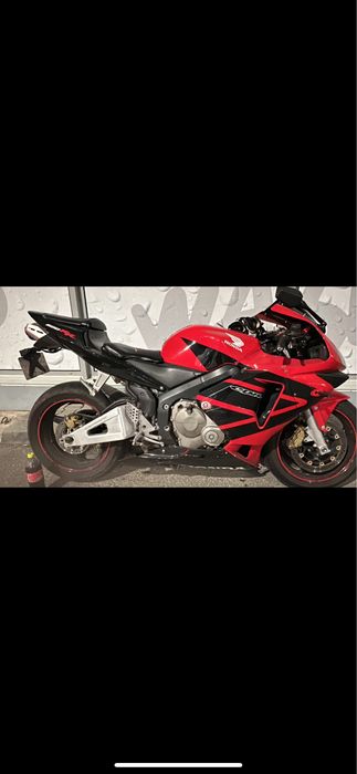 Honda CBR600RR 2004 PC37