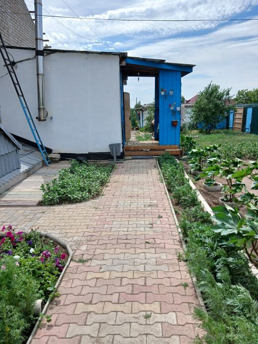 Продам двухэтажный дом коттеджного типа